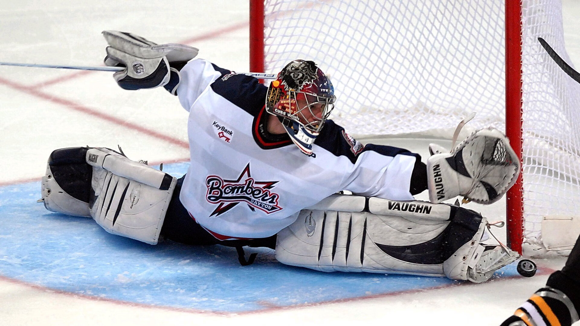 北京国安锋线射手关键时刻发威,北京国安打法